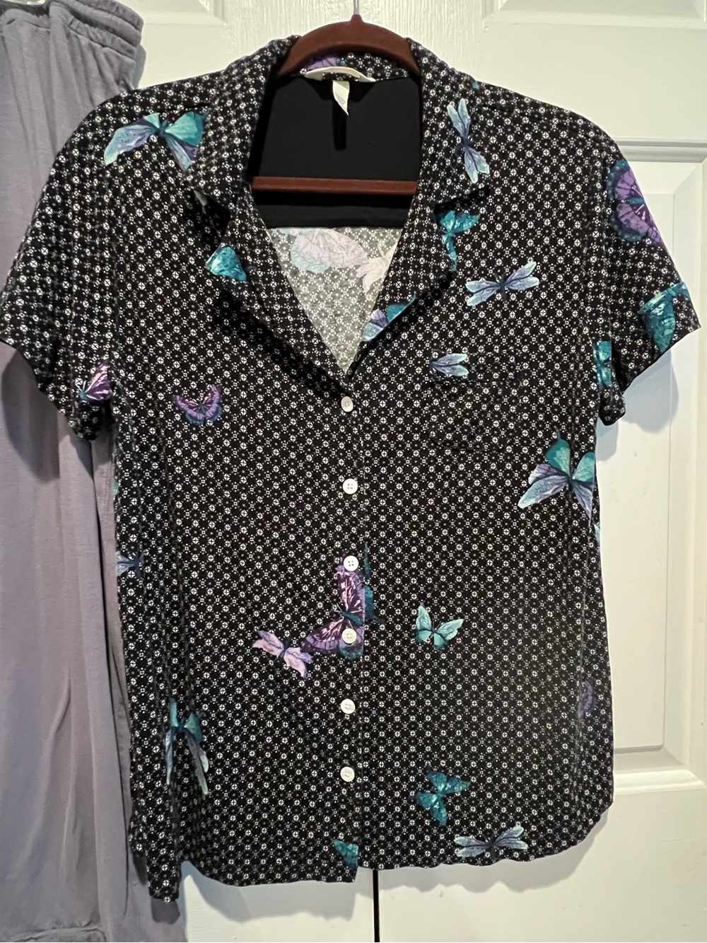 2 Pc PJ Set🦋Soma Black Button Down Top w 💜💙Accents & Gray Capri Lounge Pants - Picture 2 of 12
